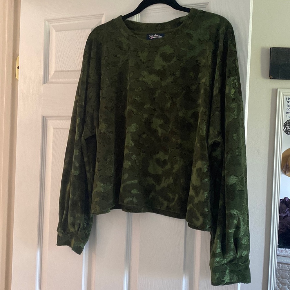 Velvet Crop Sweater